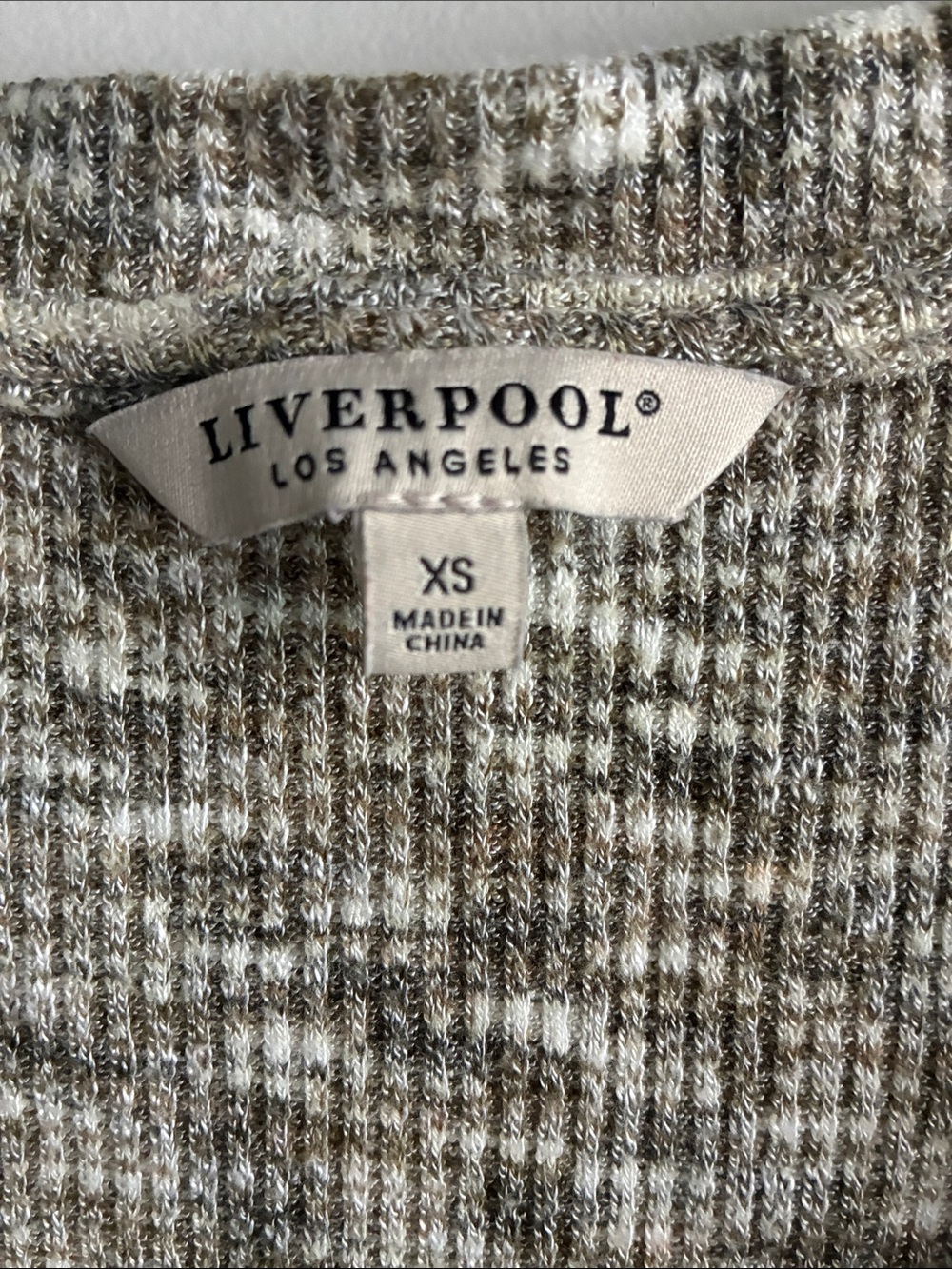 Liverpool Marled Gray Ribbed V-Neck Tank - Picture 2 of 6